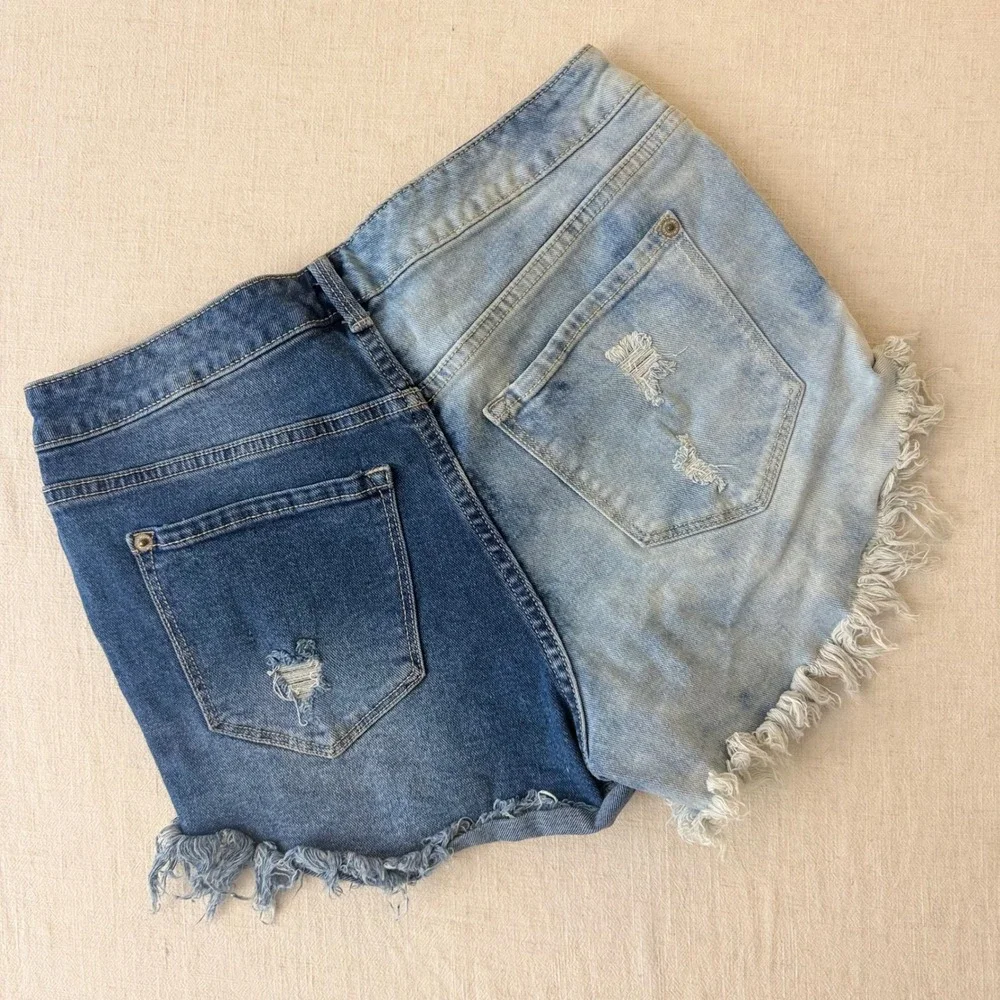 INC‎ International Concepts Two Tone Distressed Denim Shorts Blue Women 8/29